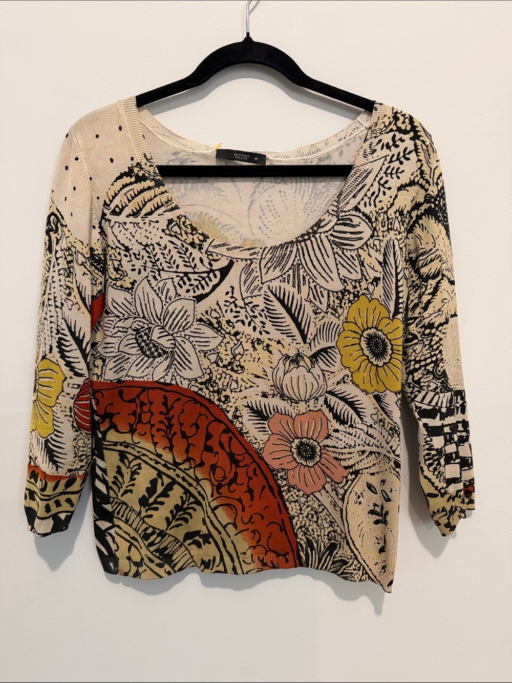 ETRO Silk Knit Beige Scoop-Neck Pullover with Red, Yellow and Pink Floral Print
